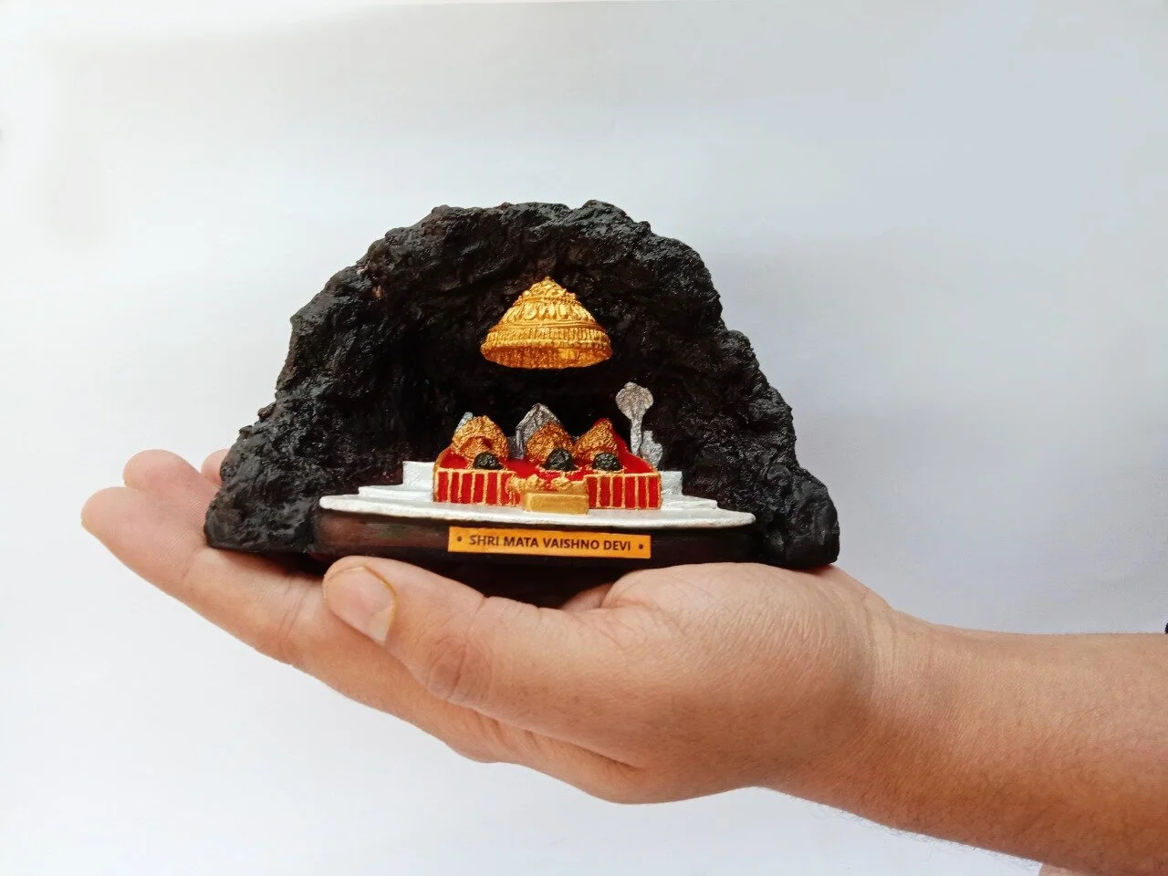 Shri Vaishnodevi Pindi Idol Mediam