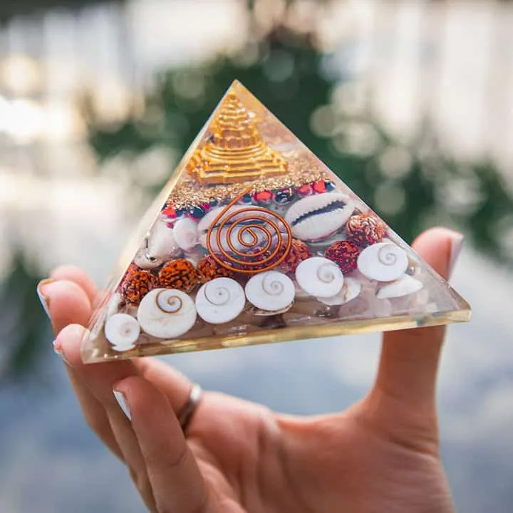 Maa Lakshmi Pyramid Size 3 Inch - Image 4